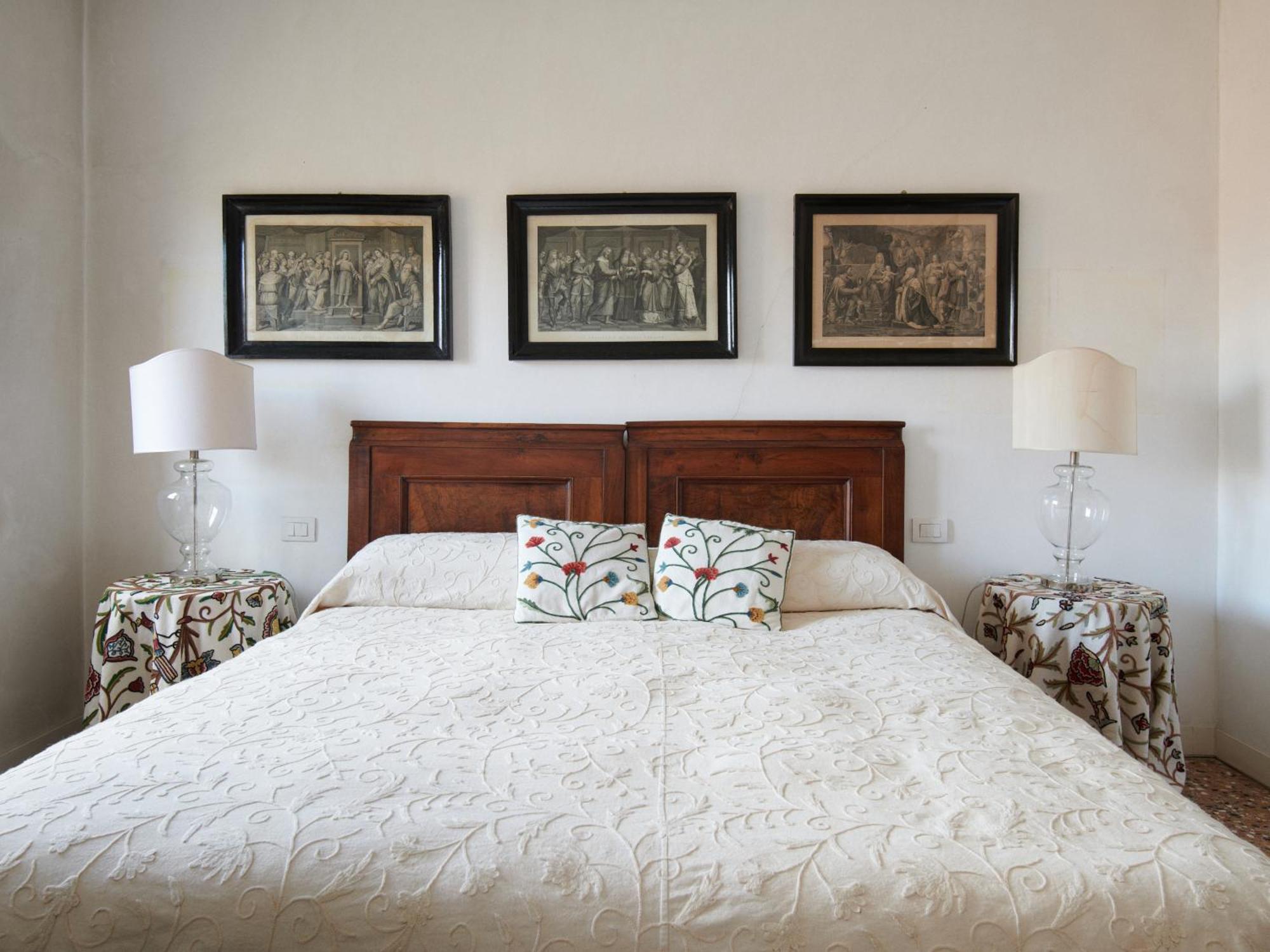 Palazzo Contarini Della Porta Di Ferro Aparthotel เวนิส ภายนอก รูปภาพ