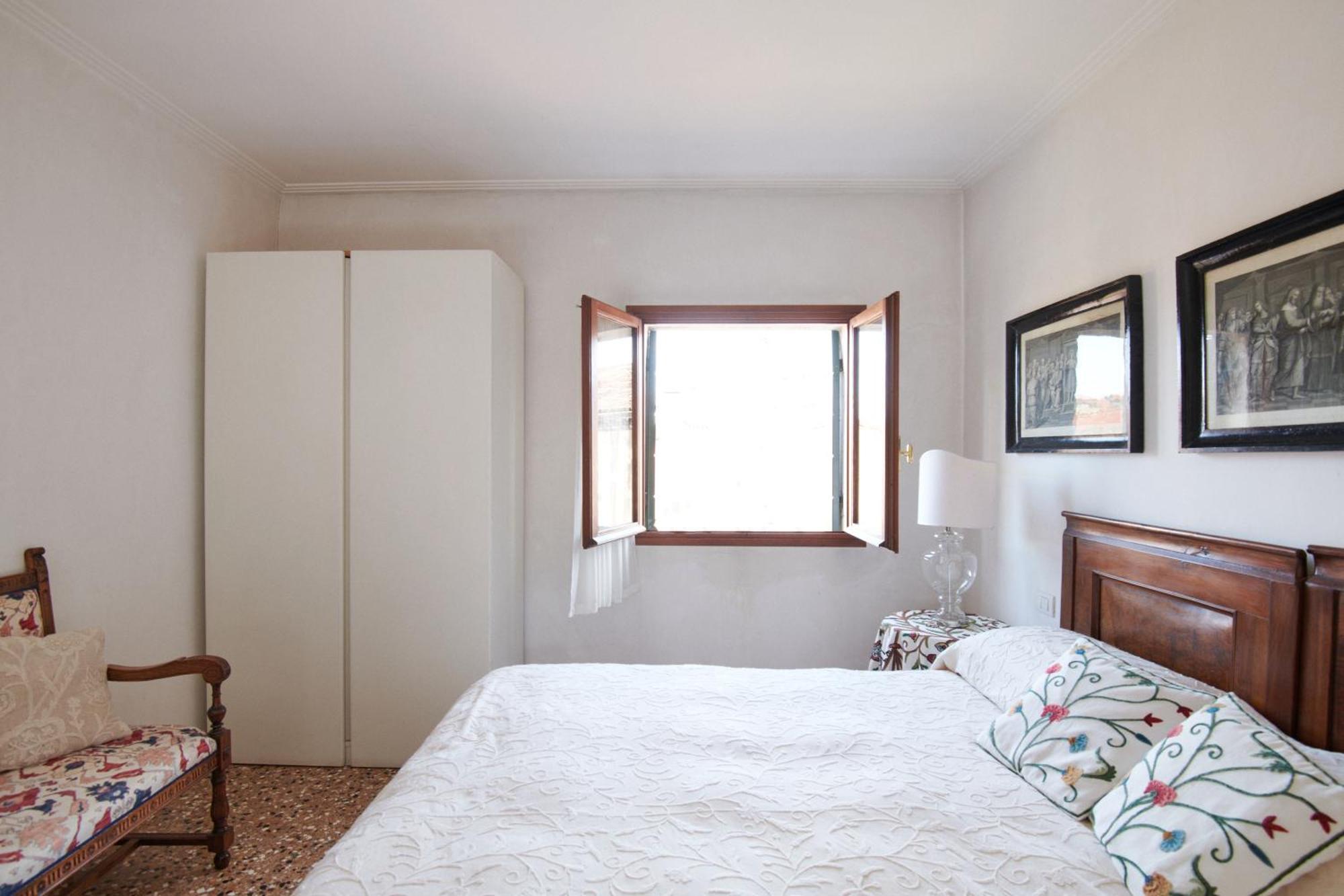 Palazzo Contarini Della Porta Di Ferro Aparthotel เวนิส ภายนอก รูปภาพ