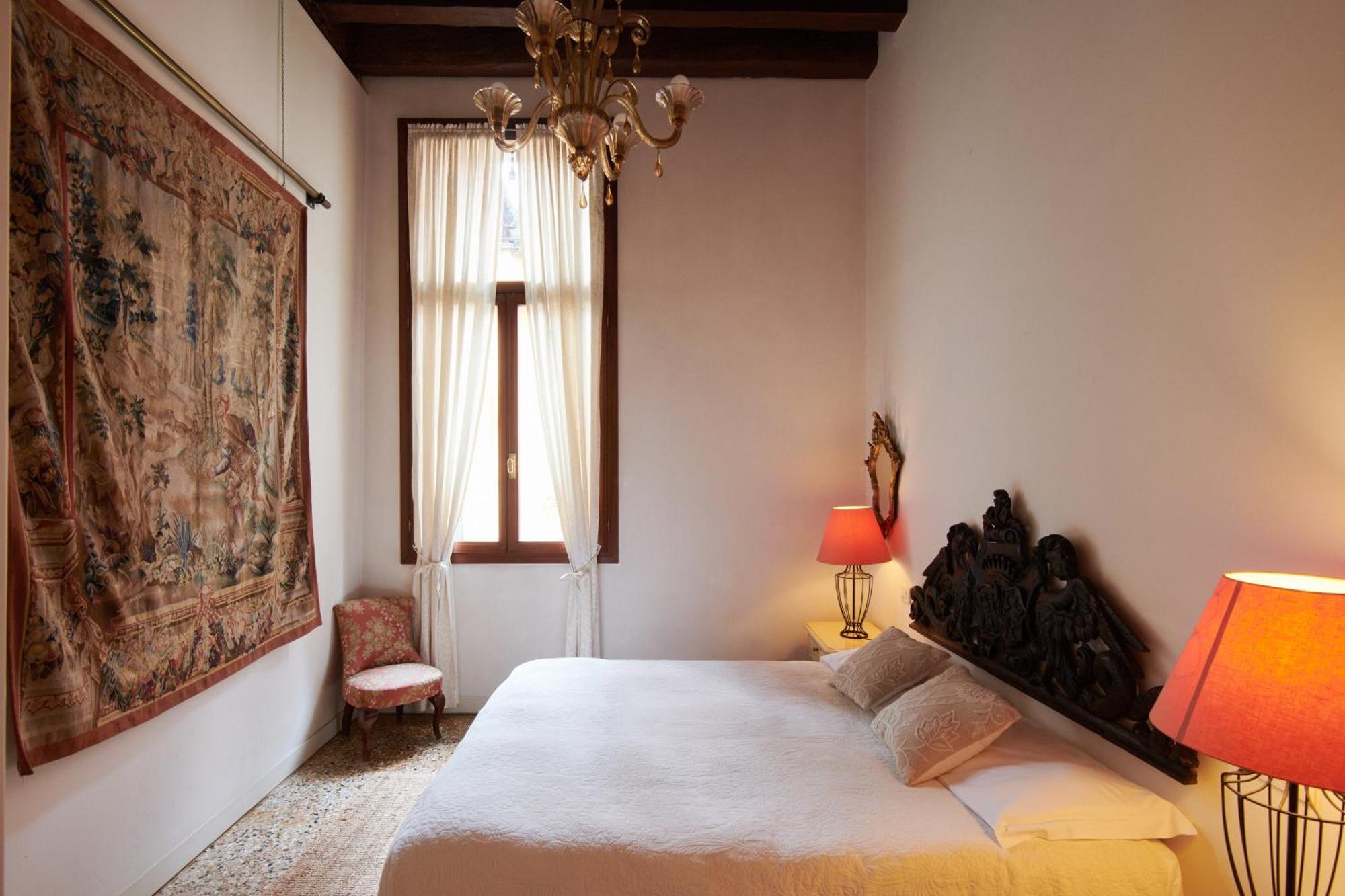 Palazzo Contarini Della Porta Di Ferro Aparthotel เวนิส ภายนอก รูปภาพ